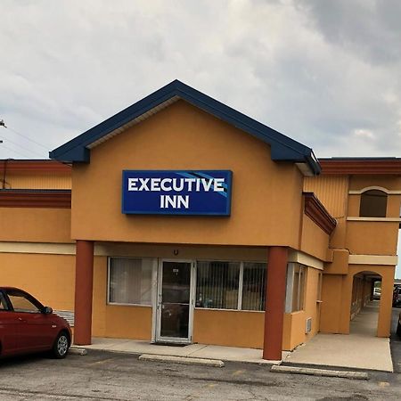 Executive Inn Fort Wayne Exterior photo