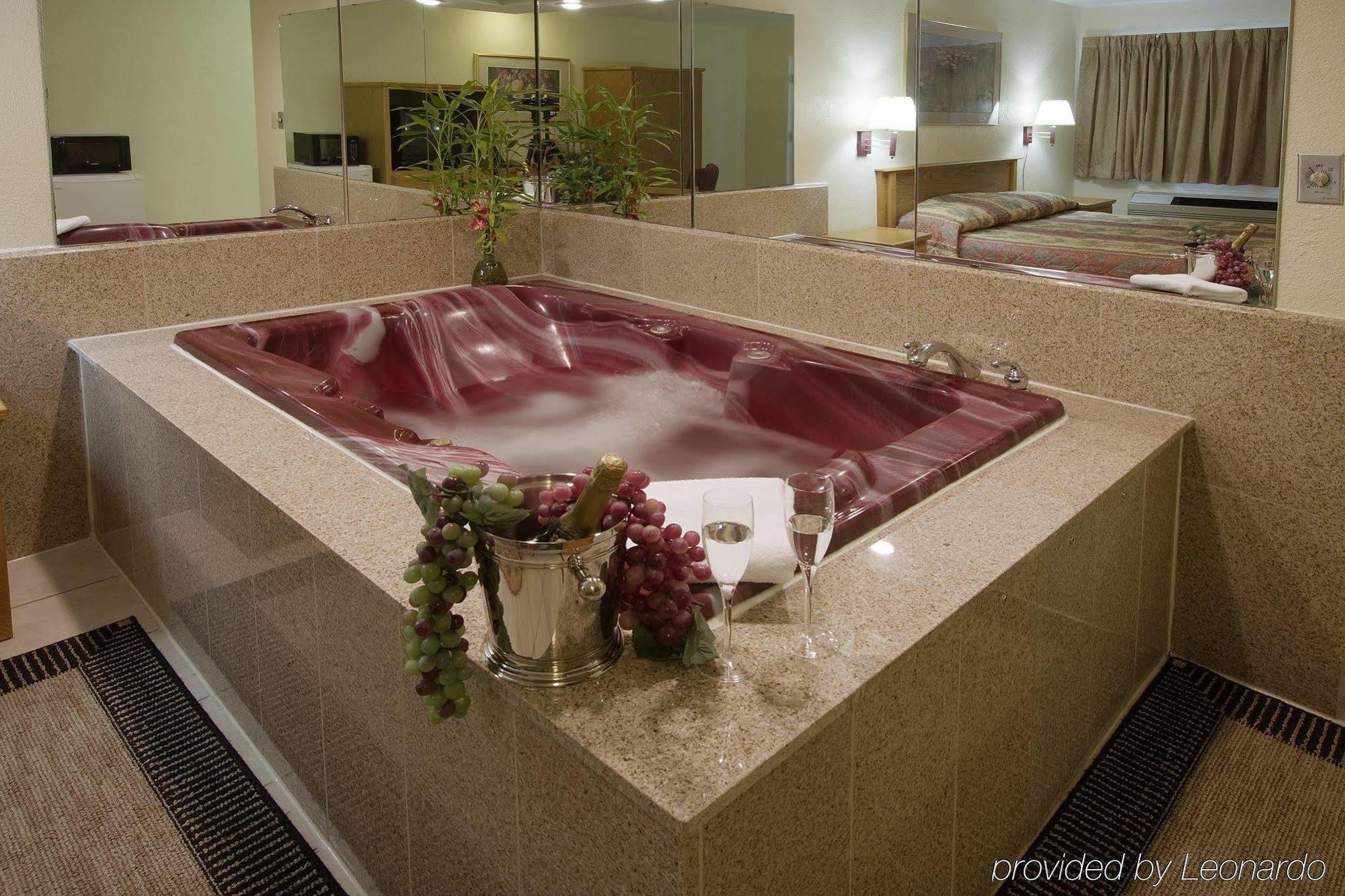 Executive Inn Fort Wayne Facilities photo